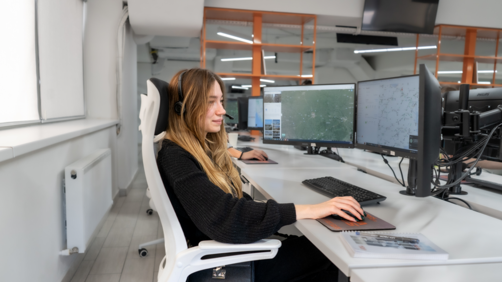 Driving Freedom Your Guide to NonForced Dispatch in Trucking Nova Lines